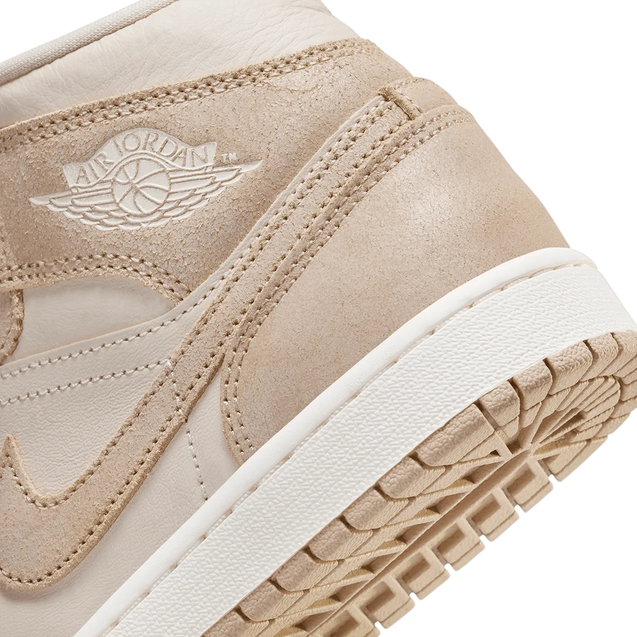 Wmns Air Jordan 1 Mid SE 'Legend Light Brown'